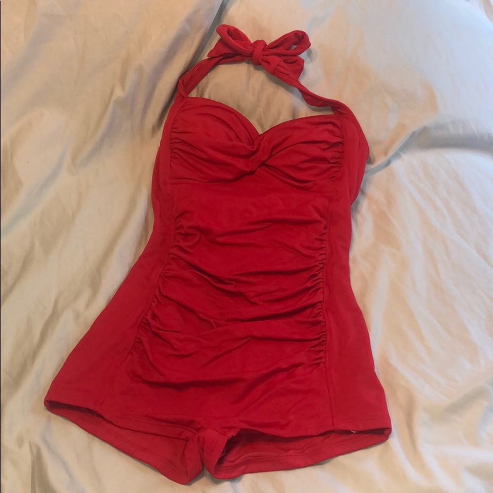 One piece swim
